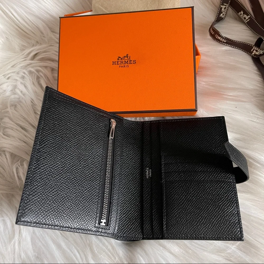 New Hermès So Black Bearn Compact monochrome Wallet